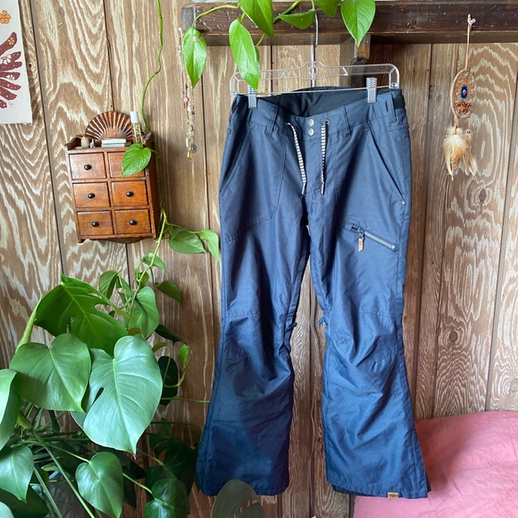 Roxy women’s snow pants, size S in navy - Picture 1 of 5